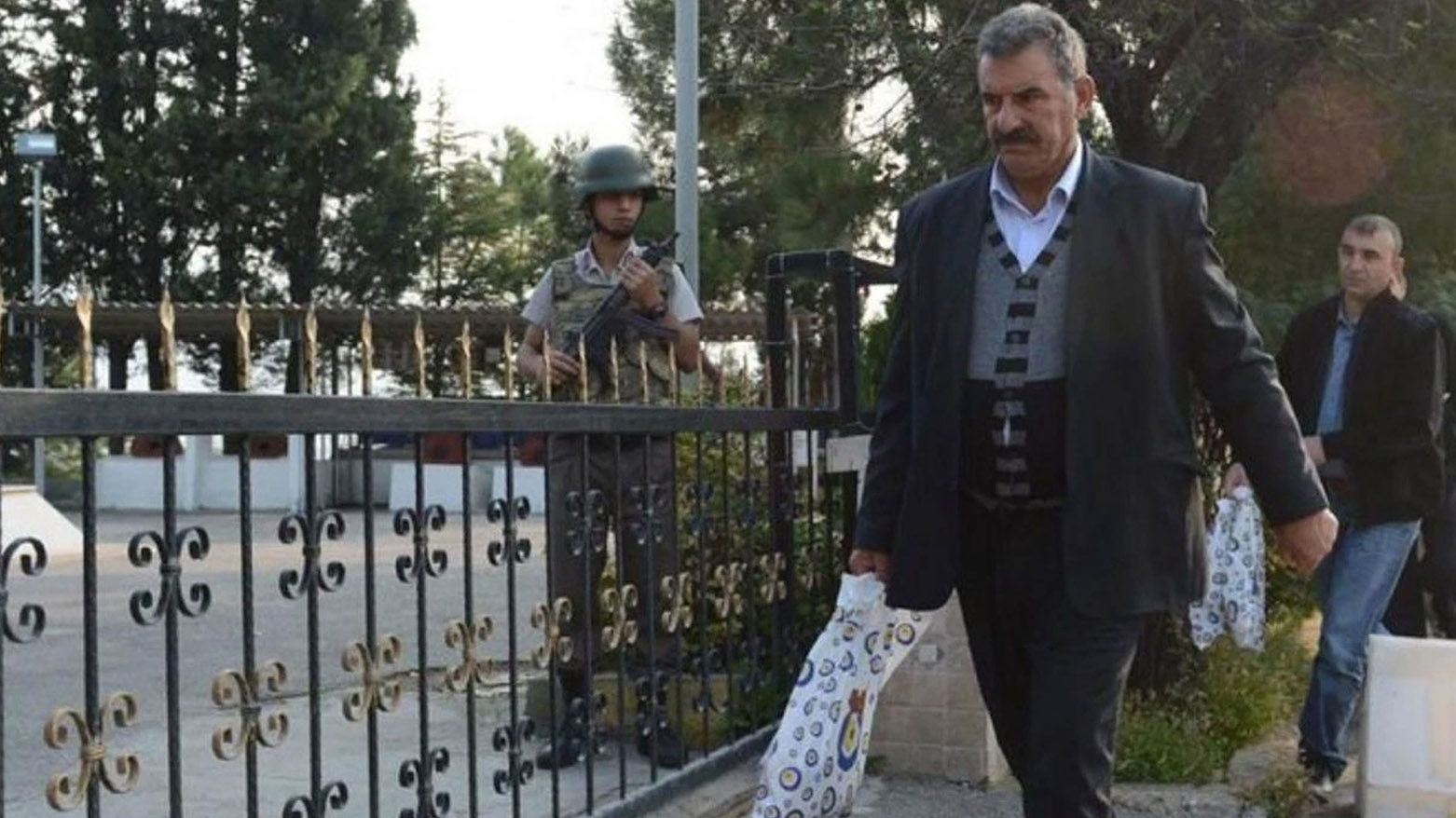 Ji bo çûna Îmraliyê malbatê serlêdanek nû kir