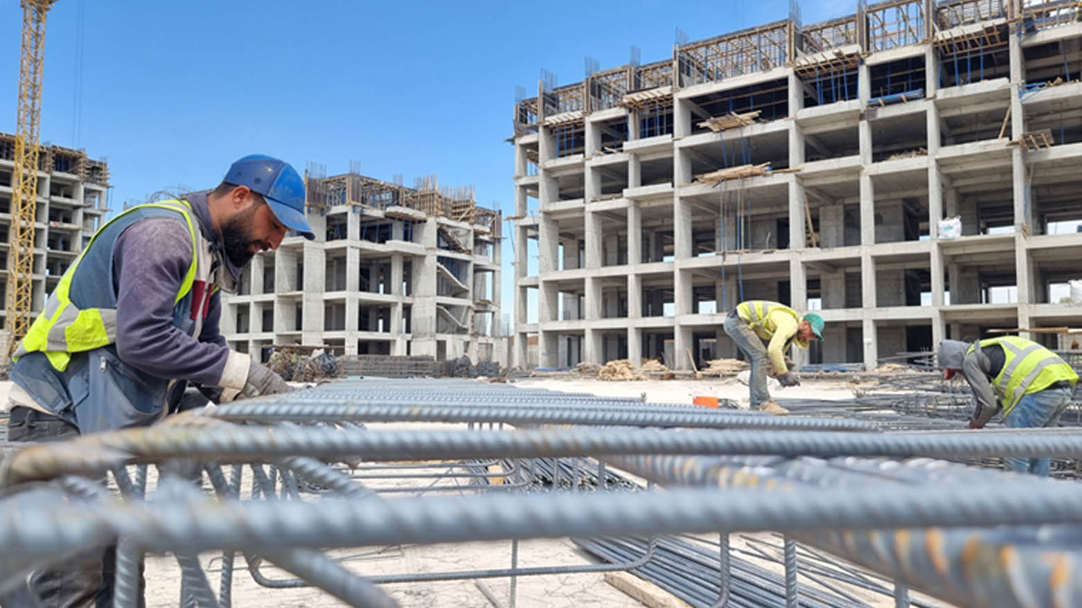 یەکێتی سەندیکاکانی کرێکارانی کوردستان: داوا لە ئەنجوومەنی وەزیران دەکەین زەوی بەسەر کرێکاراندا دابەش بکرێت