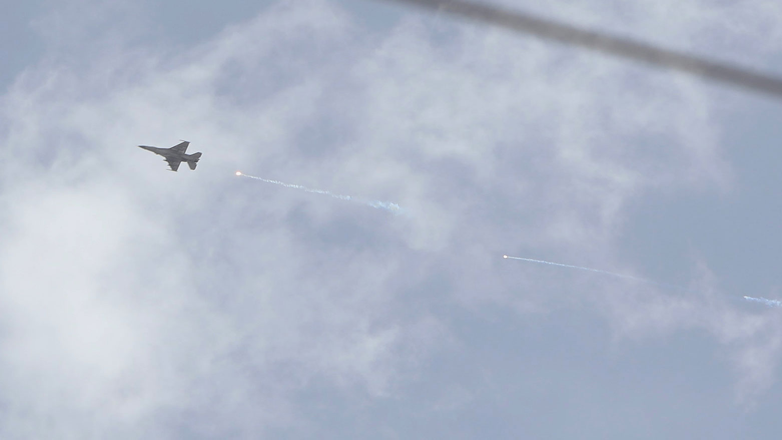 An Israeli fighter jet fires a rocket as it flies over an area near the Syrian capital Damascus on April 30, 2025. (Photo: AFP)