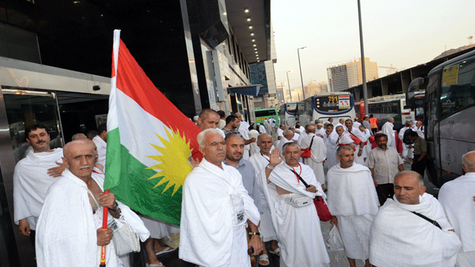 الحج والعمرة في كوردستان: البنك المركزي يوافق على بيع الدولار للحجاج بالسعر الرسمي