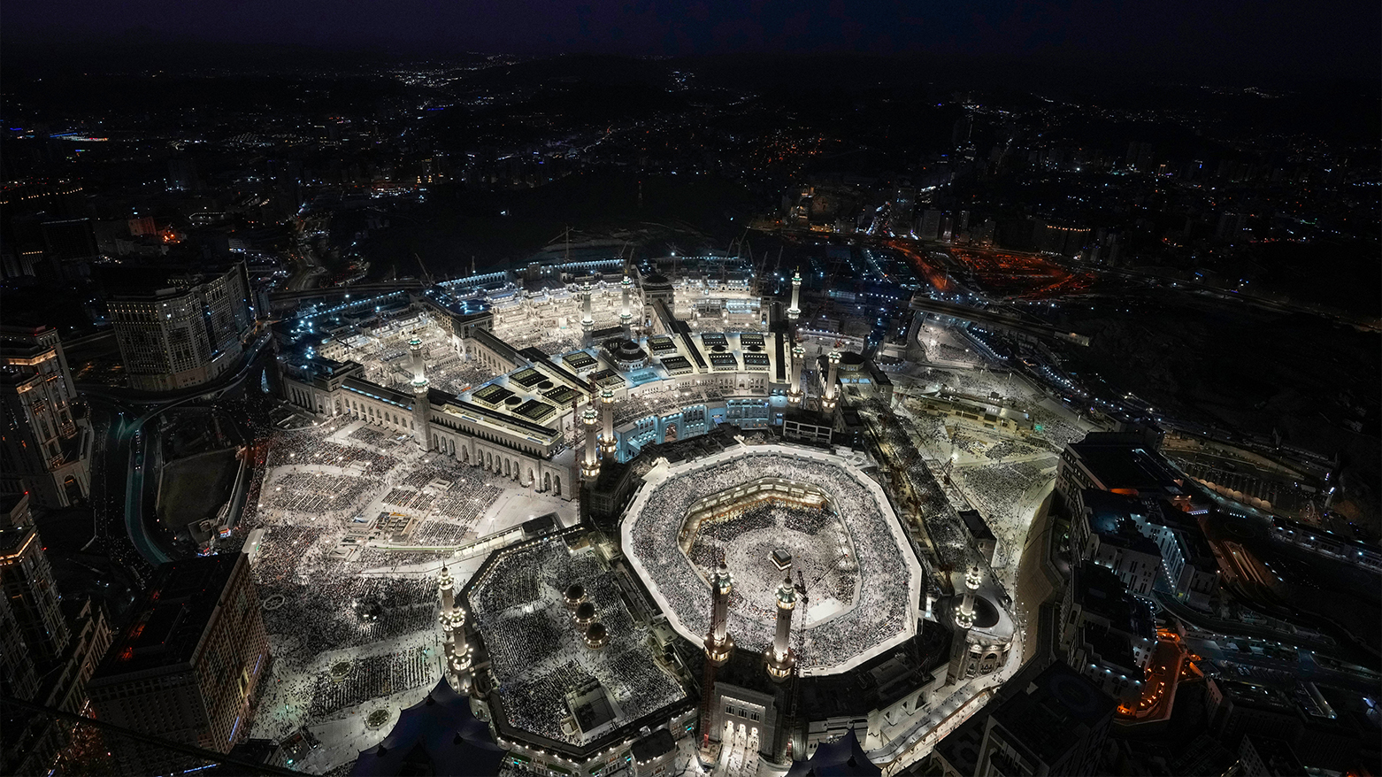 Muslim pilgrims circle the Kaaba during the annual Hajj in Mecca, Saudi Arabia, on June 11, 2024. (Photo: AP)