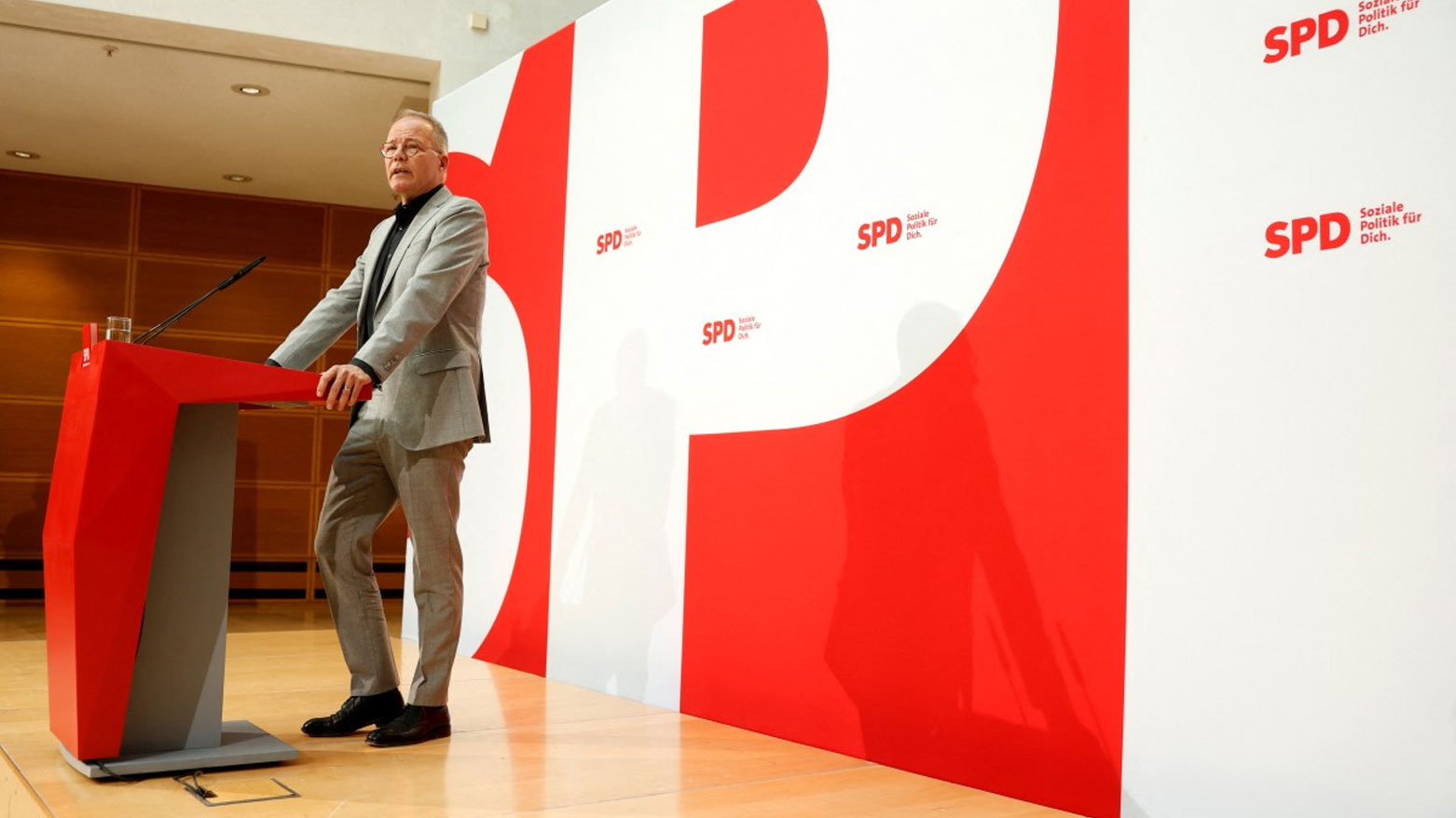 ماتياس ميرش الأمين العام للحزب الديمقراطي الاجتماعي الألماني (فرانس برس)