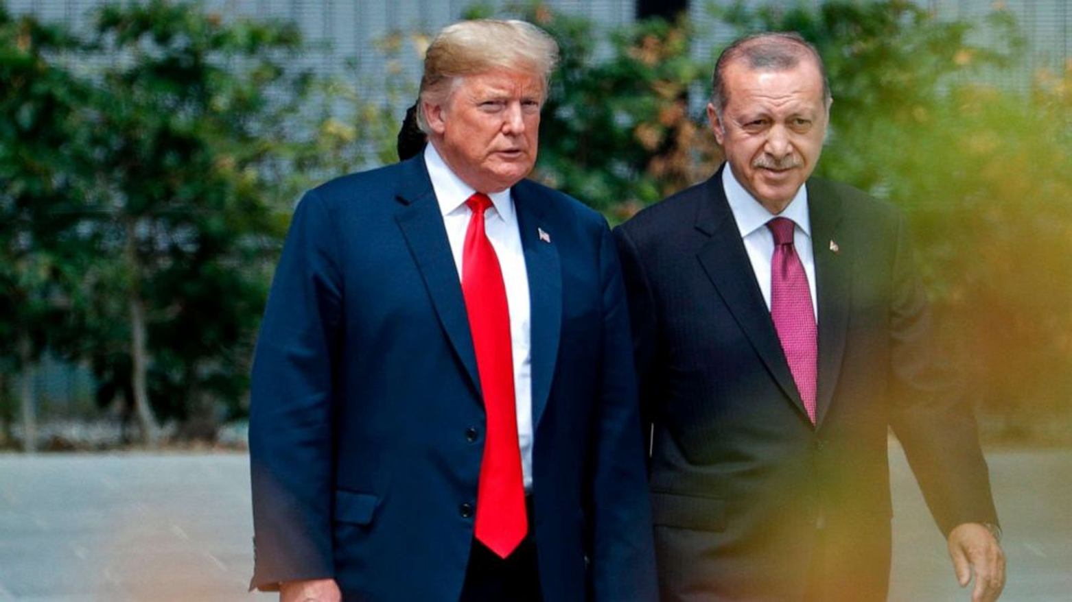 Trump û Erdogan pêşhatên li navçeyê gotûbêj dikin