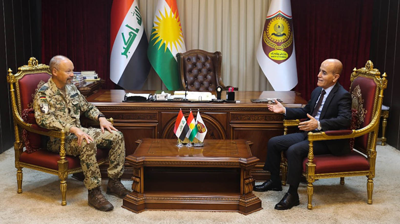 German military commander Colonel Cooper (L), Kurdistan Region’s Minister of Peshmerga, Shoresh Ismail Abdullah (R), May. 6, 2025. (Photo: Ministry of Peshmerga)