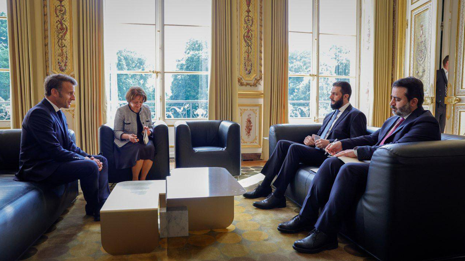 Syrian transitional president Ahmed al-Sharaa (R), next to him Syrian Foreign Minister Asaad al-Shibani, French President Emmanuel Macron (L), in Paris, May 7, 2025.(Photo: SANA)