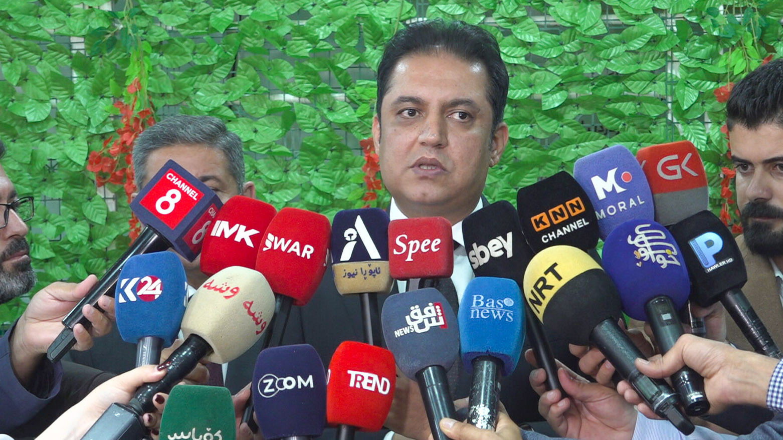 وەزیری پەروەردە: بە دوو خولەک ئەوانە دەدۆزینەوە کە هەوڵی گزی و بڵاوکردنەوەی پرسیارەکان دەدەن