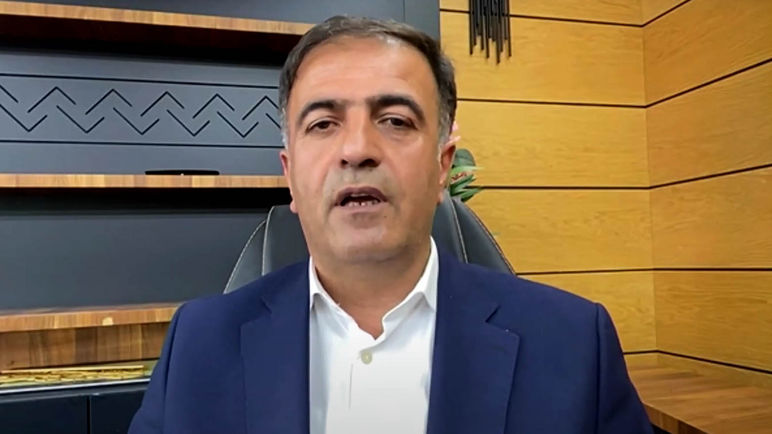 محەممەد کاماچ، پەرلەمانتاری دەم پارتی