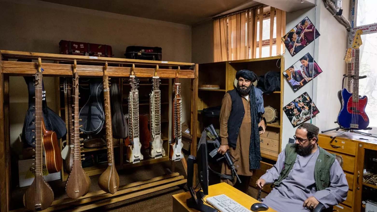 ئه‌فغانستان.. 14 كه‌س له‌سه‌ر ژه‌نینی مۆسیقا ده‌ستگیر كران