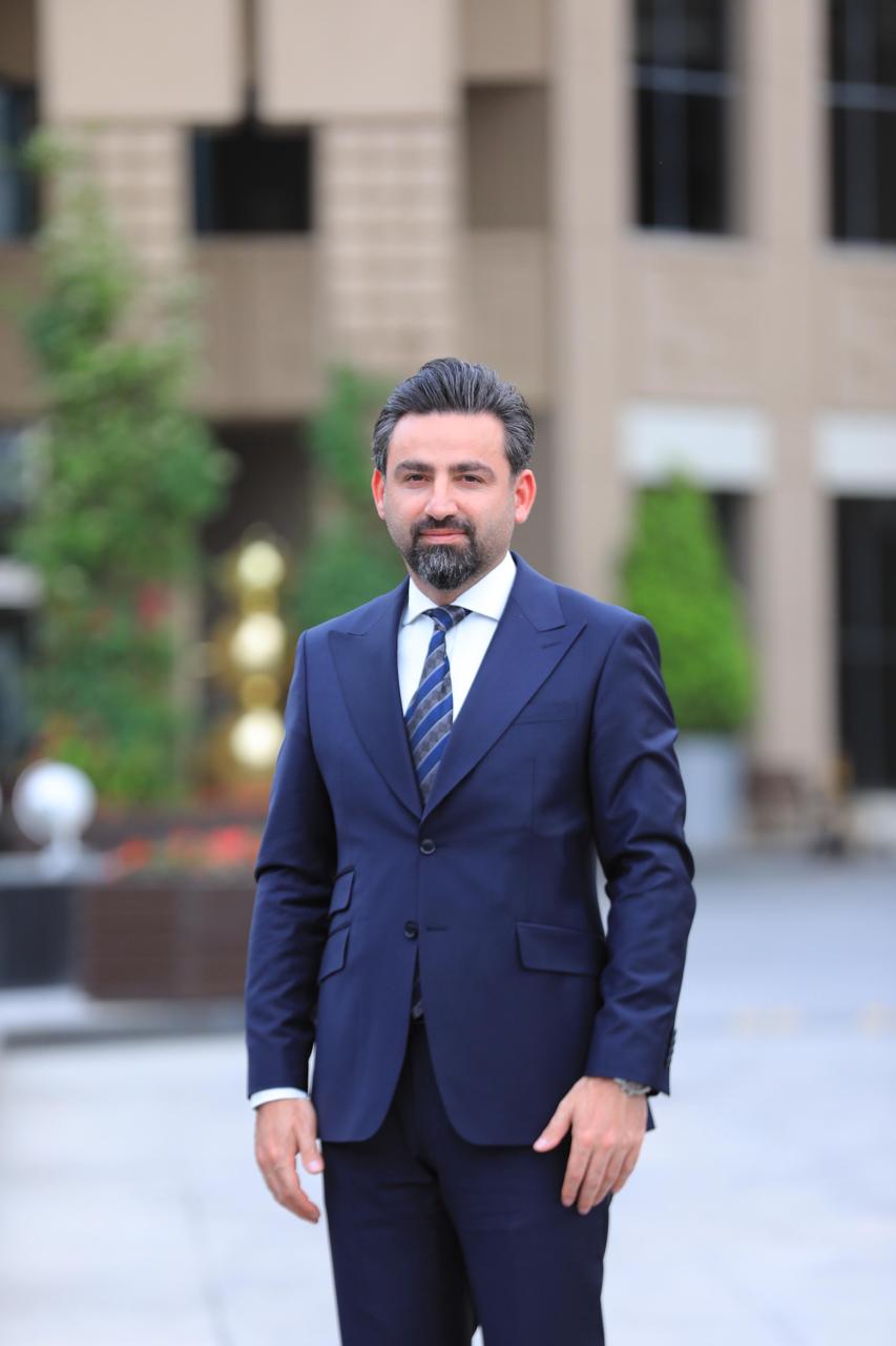 بەنستان عەسمەت دينو