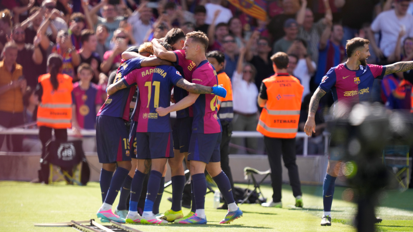 Barcelona evinde Real Madrid'i mağlup etti