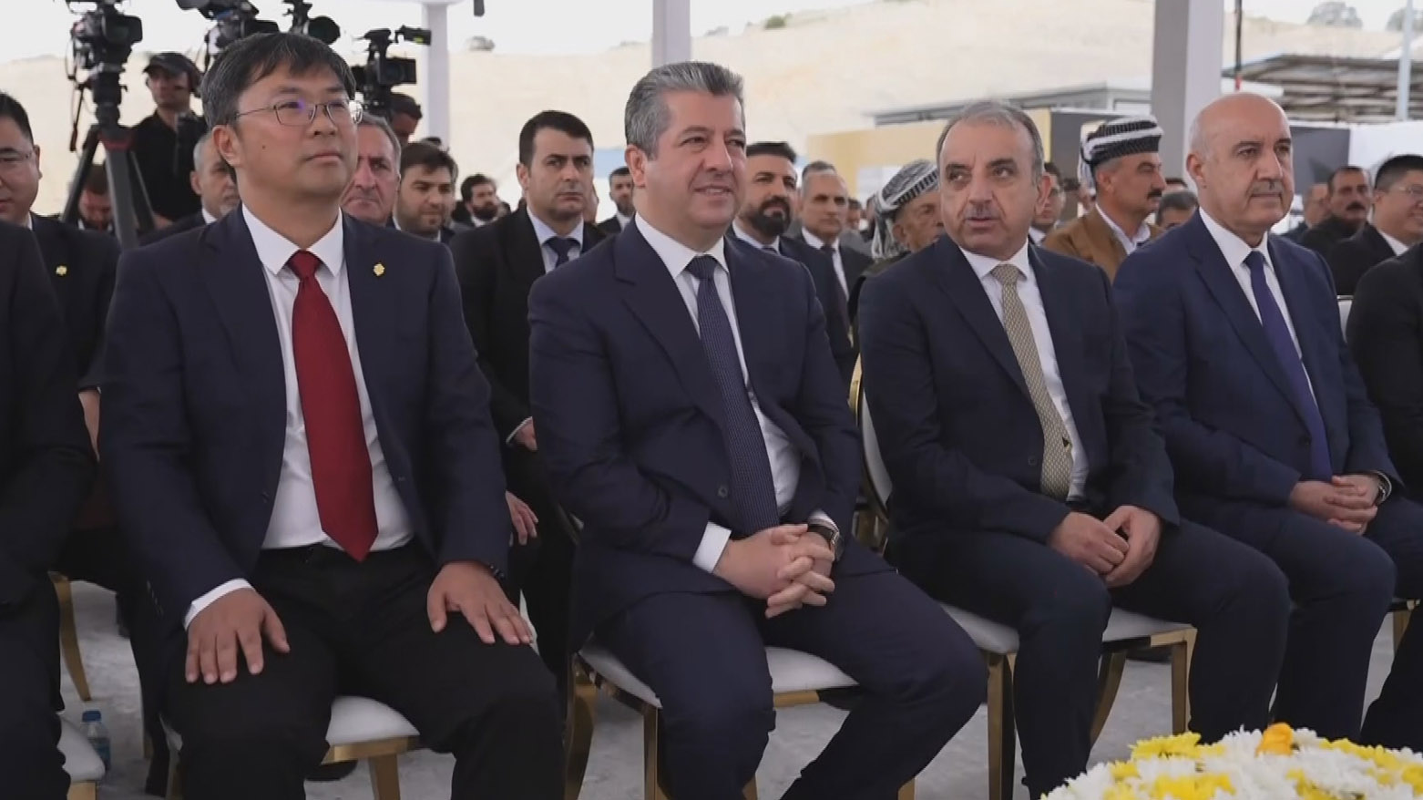 ڕێوڕەسمی کردنەوەی پرۆژەی کارگەی چیمەنتۆ و وێستگەی کارەبای 'دابین' دەستی پێ کرد