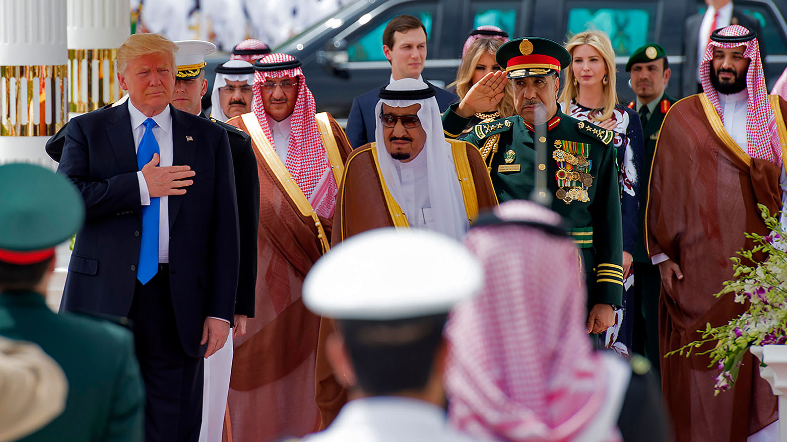 ترامب في السعودية: إعادة ترتيب أوراق المنطقة