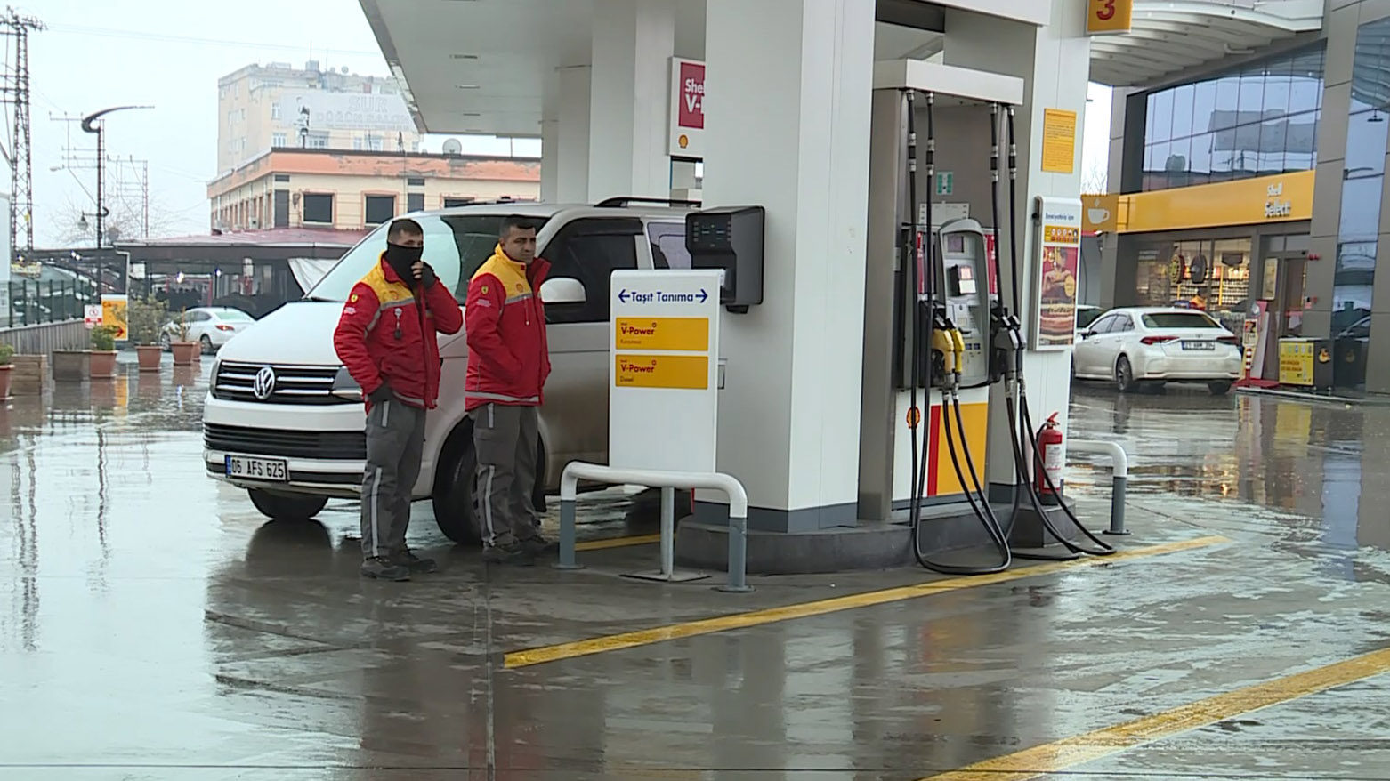 Li Tirkiyeyê nirxê benzîn careke din zêde dibe