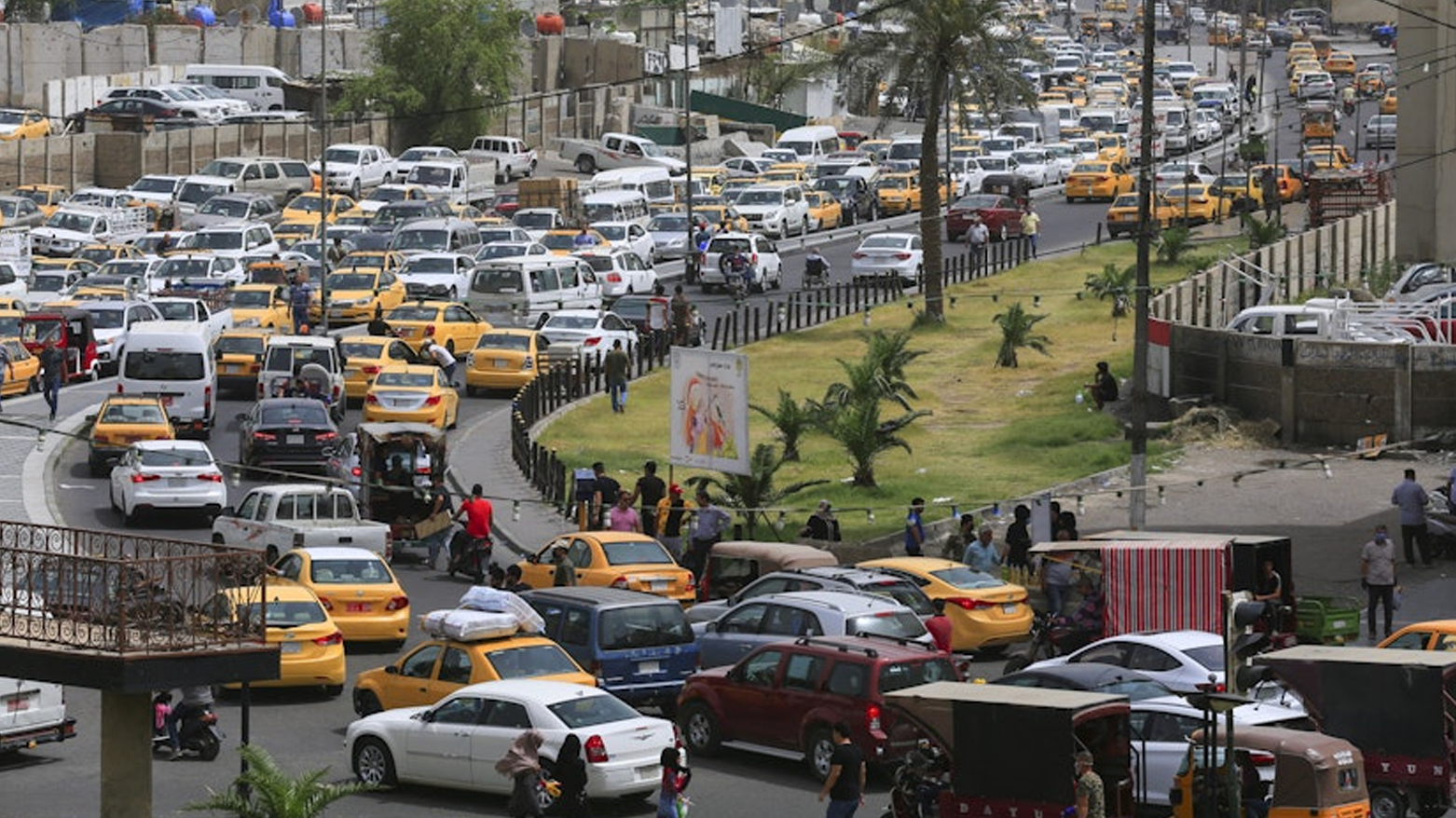 مليونا متقدم على 11 ألف وظيفة.. مؤشرات بطالة حادة في بغداد