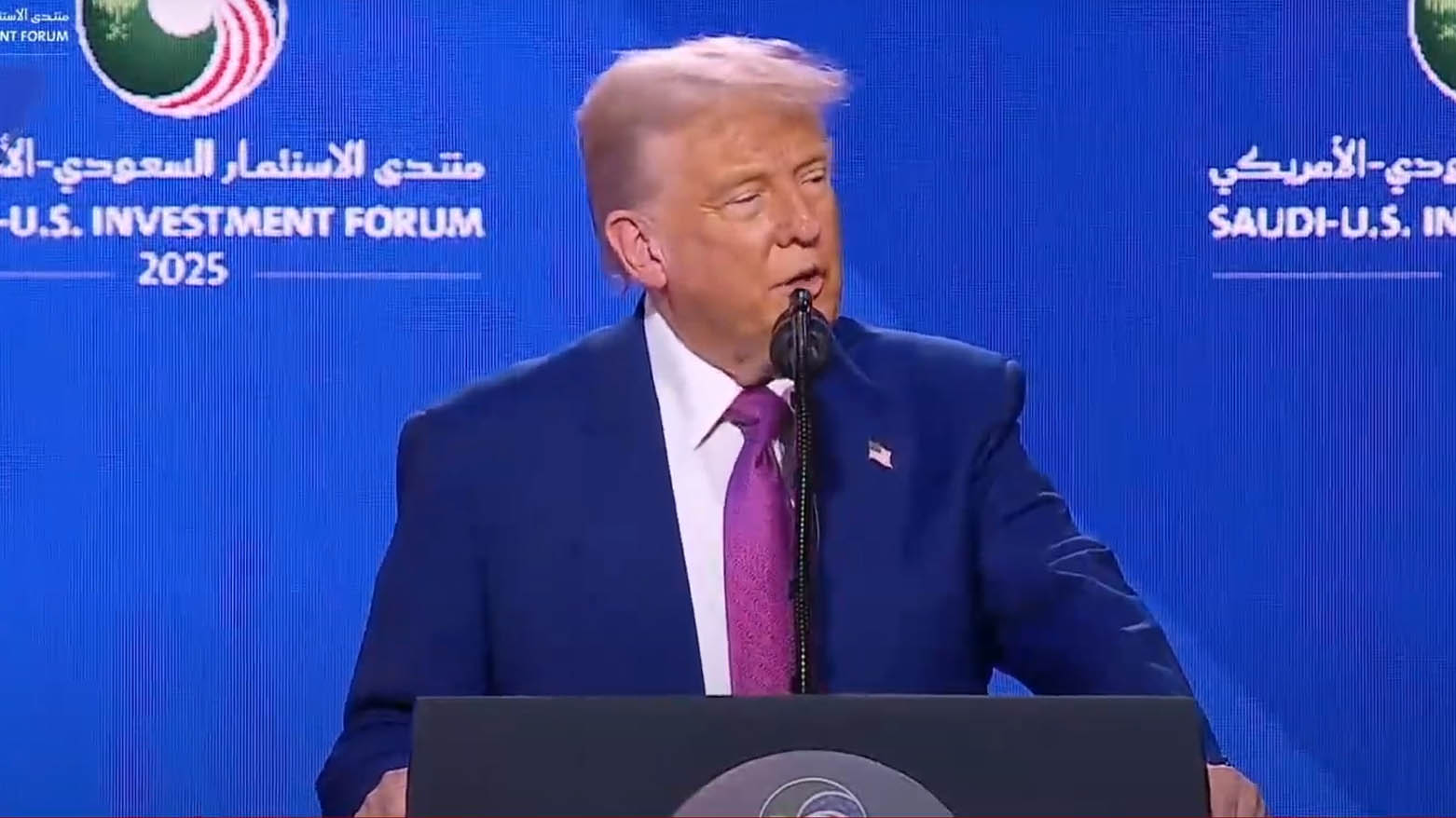 ترەمپ: لەسەر داواکاری محەممەد بن سەلمان سزاکان لەسەر سووریا هەڵدەگرین