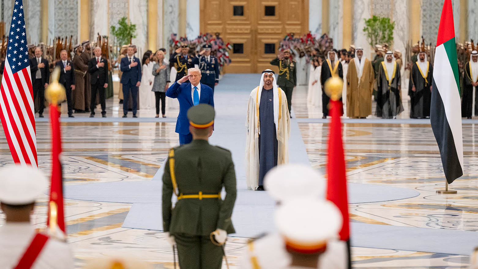 Trump: Îmarat bi bihayê zêdetirî tirilyonek dolaran weberhênanê li Amerîkayê dike