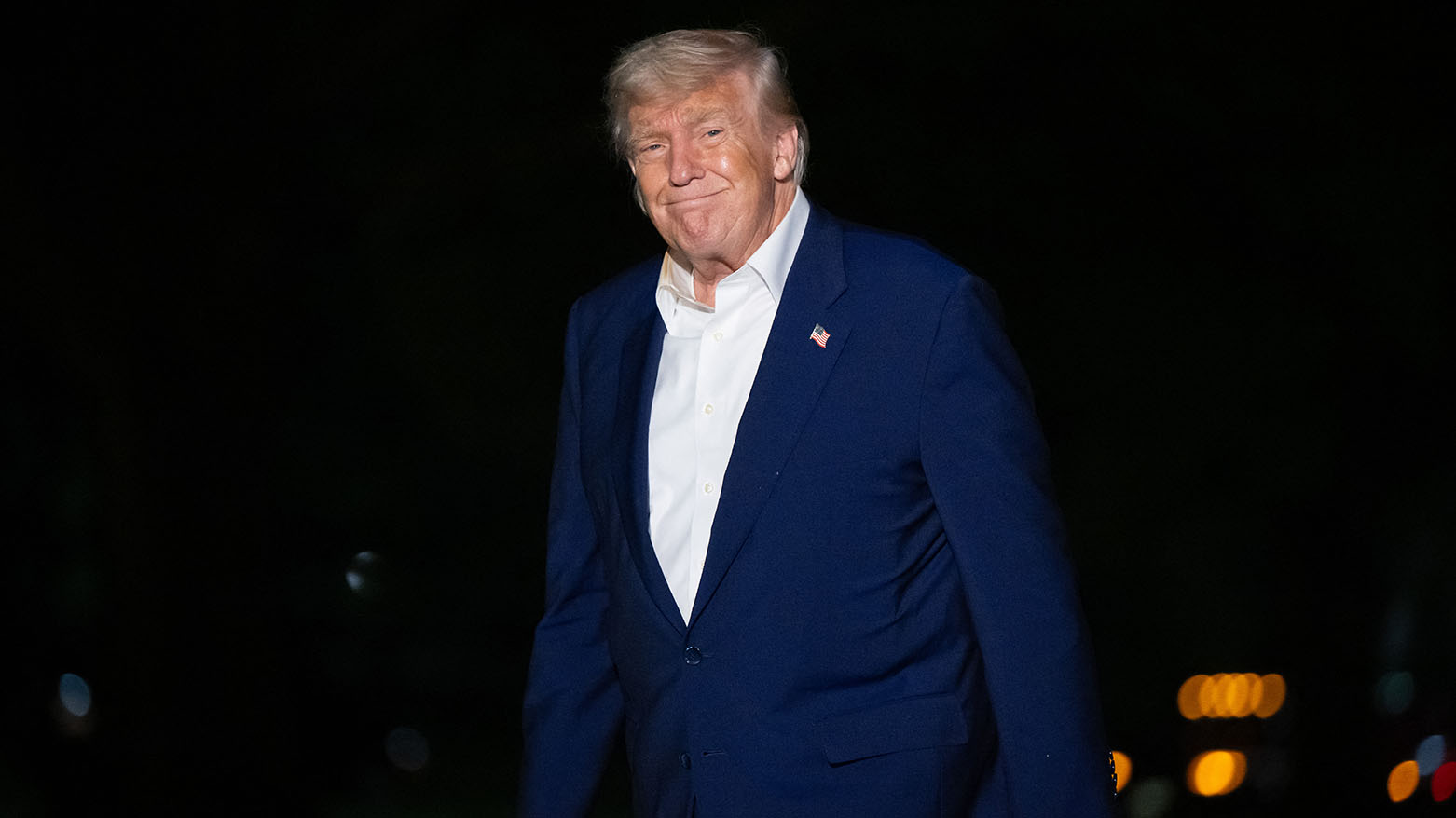 ترامب يصف مدير "إف بي آي" السابق المتهم ب"تهديده" بالاغتيال بأنه "شرطي فاسد"