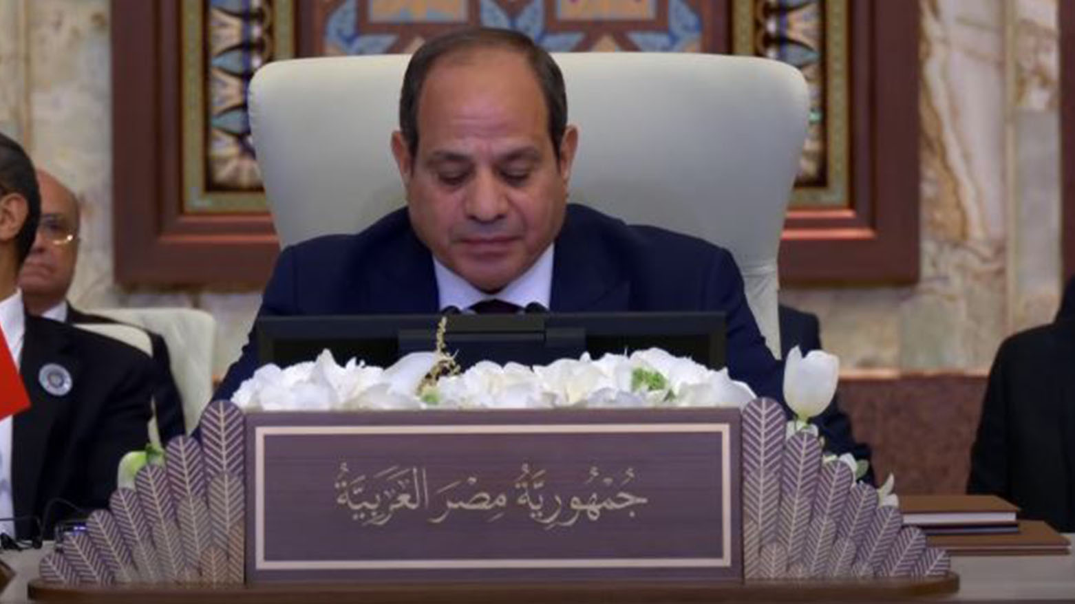 السيسي يدعو ترامب الى بذل الجهود والضغوط لوقف إطلاق النار في غزة