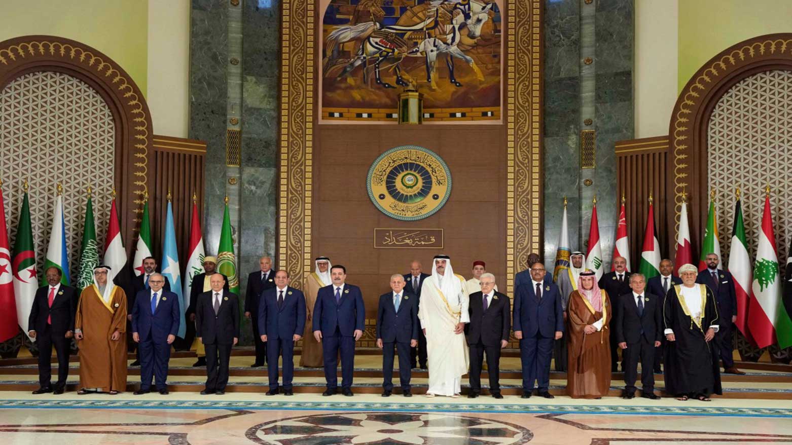 Arab leaders pose for a group photo ahead of the opening session of the 34th Arab League summit in Baghdad, May 17, 2025. (Photo: AFP)
