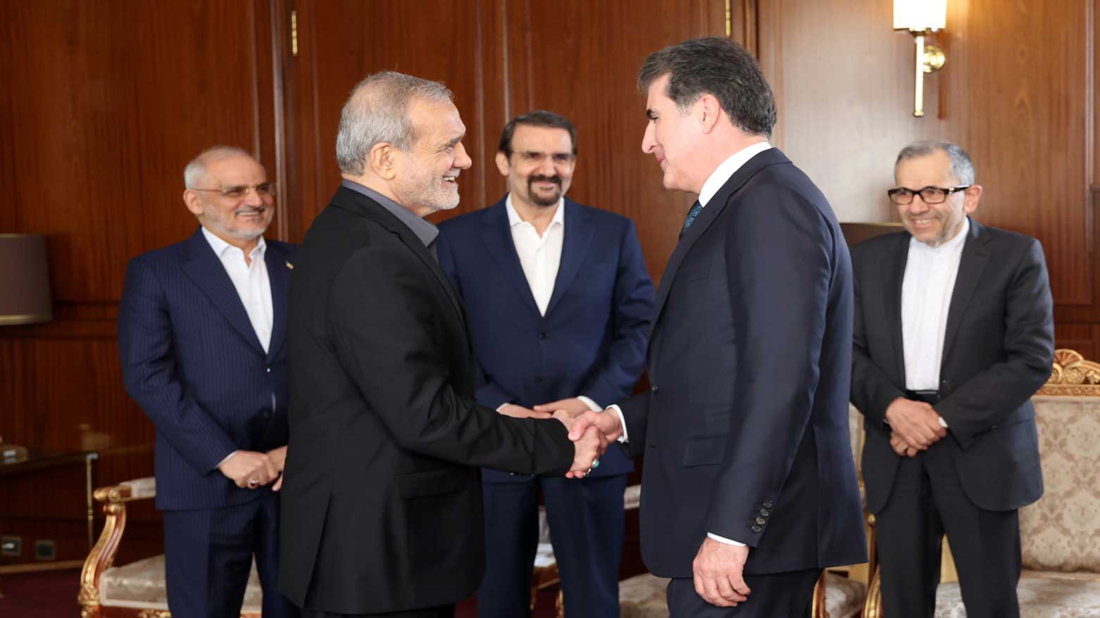 Kurdistan Region President Nechirvan Barzani, (R), shaking hands with Iranian President Masoud Pezeshkian, Tehran, Iran, May 18, 2025. (Photo: Kurdistan24)