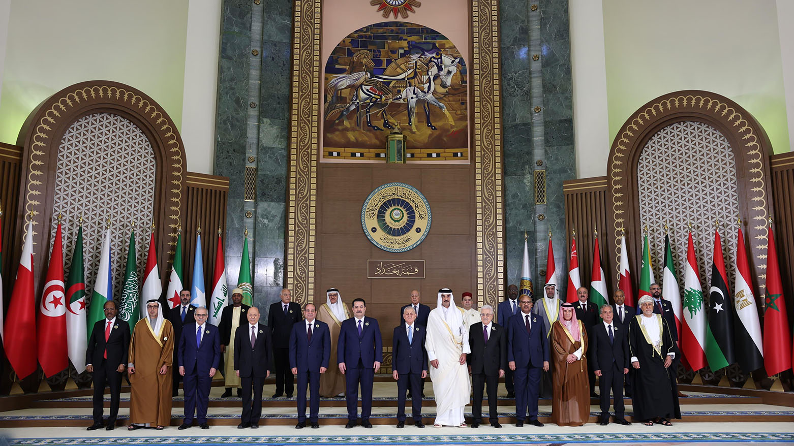 القمم العربية والقوميات غير العربية