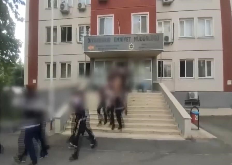 Diyarbakır'da suç örgütüne yönelik operasyon: 32 gözaltı