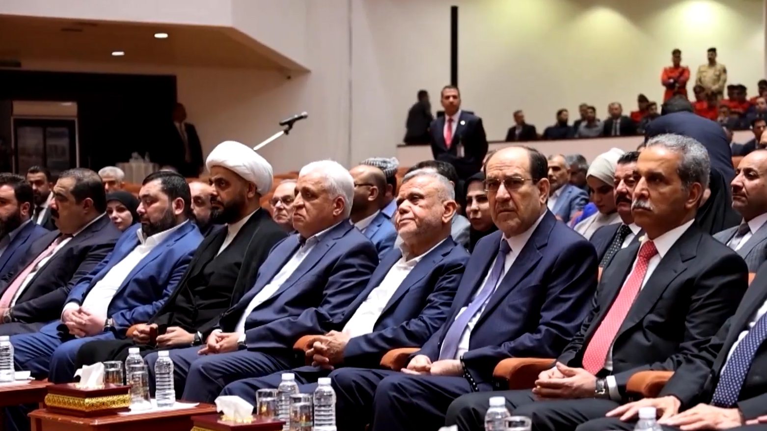 جهات سياسية متنفذة تسعى للهيمنة على القرار في العراق