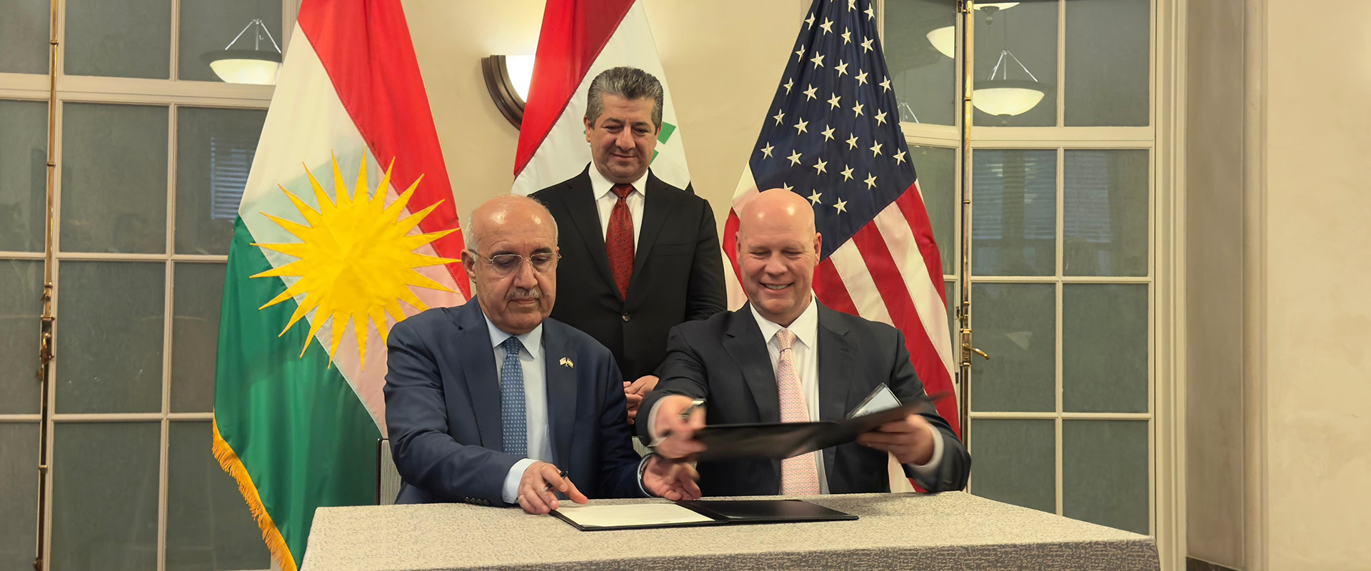 ئیمزا کردنی ڕێککەوتنەکانی وزە لە واشتنتن