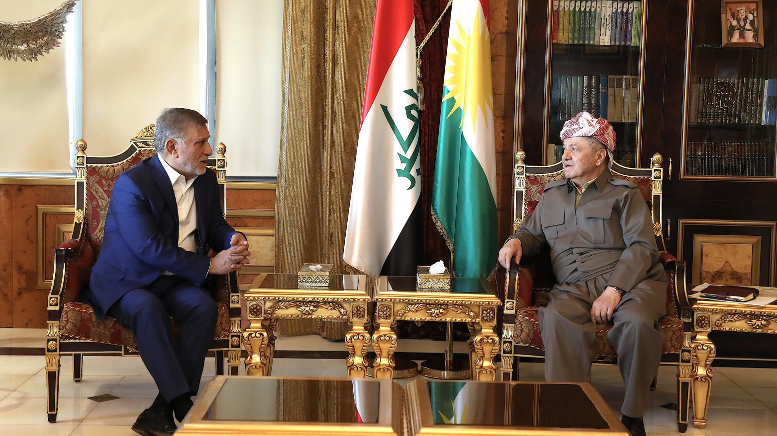 President Masoud Barzani (right) during meeting with prominent Iraqi politician Izzat Shabandar, May 22, 2025. (Photo: Barzani Headquarters)