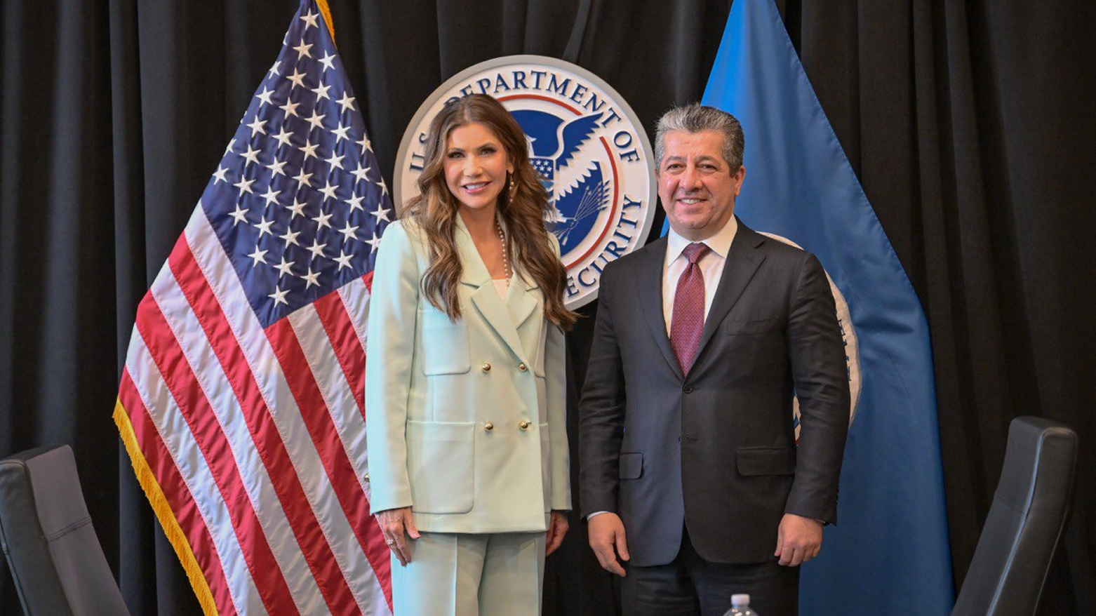 Kurdistan Region Prime Minister Masrour Barzani (right) posing for a picture with United States Secretary of Homeland Security Kristi Noem, May 22, 2025. (Photo: KRG)