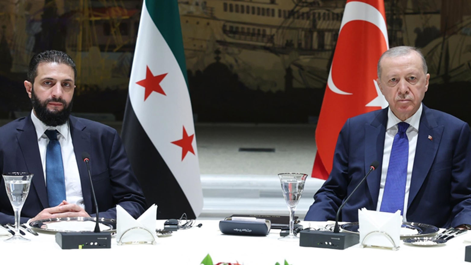 أردوغان يؤكد للشرع أهمية الحفاظ على وحدة الأراضي السورية وإدارة البلاد والجيش من مركز واحد