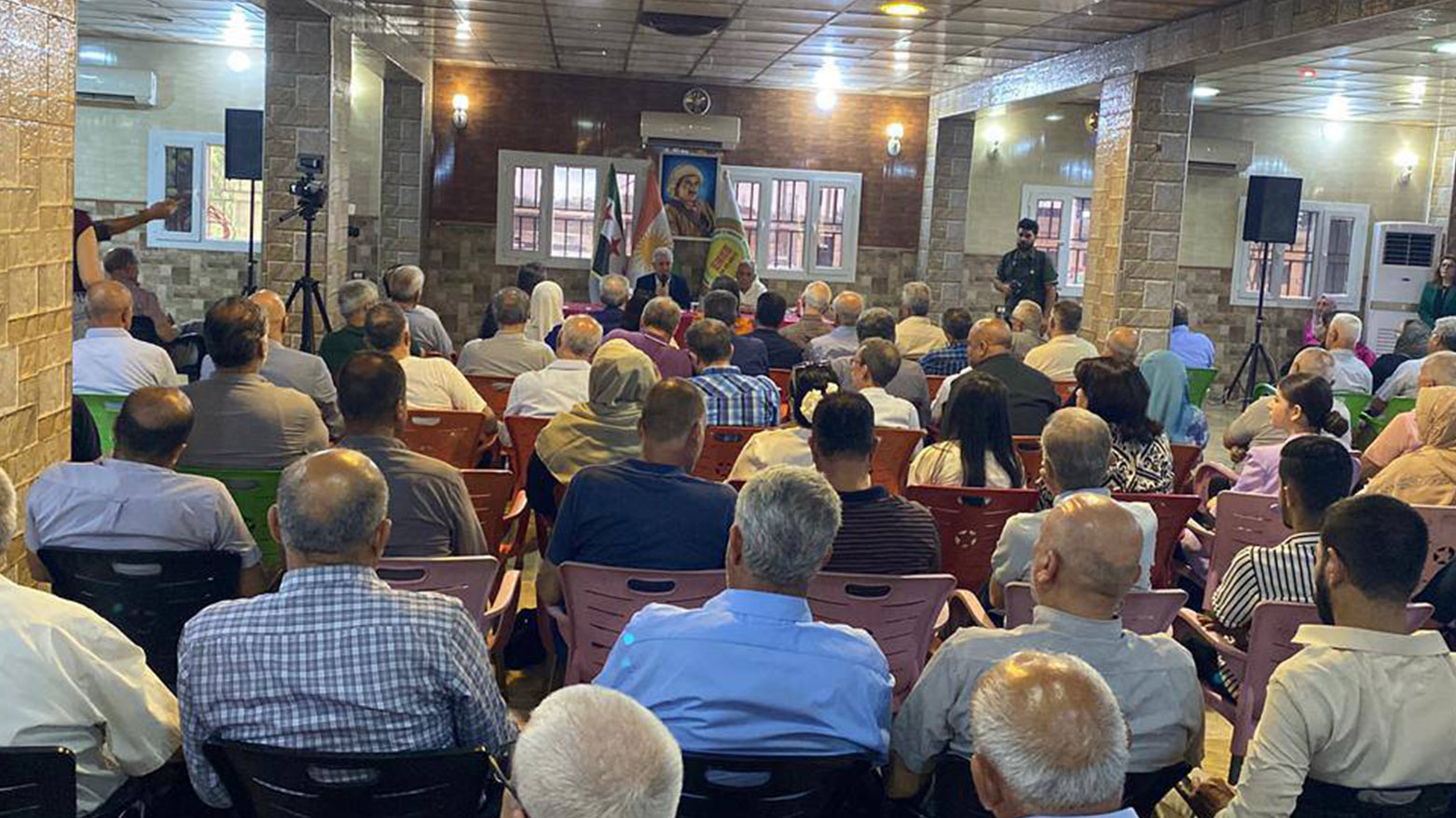 ENKSê li Qamişlo “Yekrêzî û Şanda Kurdî bo Şamê” di simînarekê de guftûgo kir