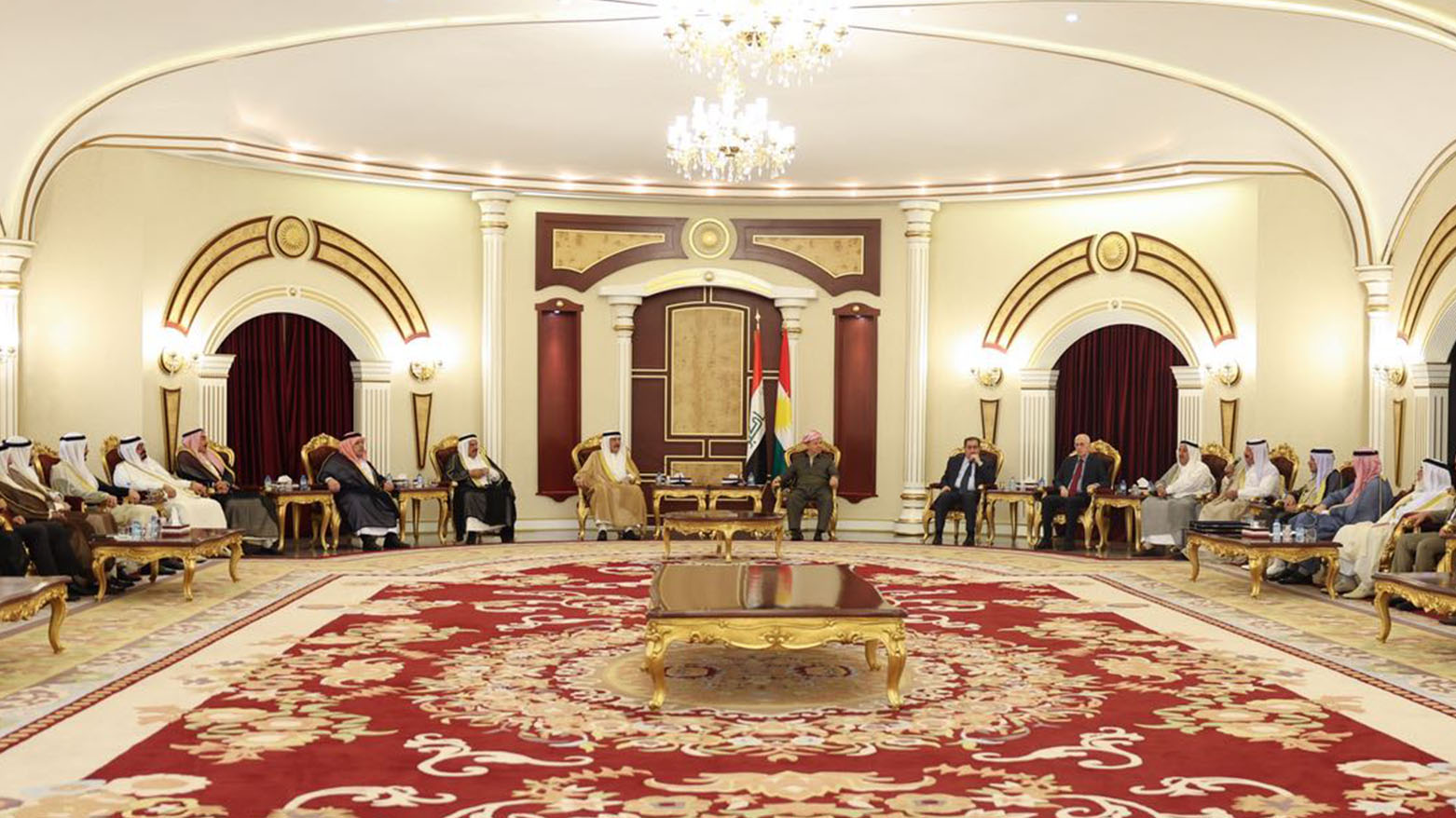 الرئيس بارزاني يستقبل عدداً من الشخصيات وشيوخ ورؤساء العشائر في محافظة الأنبار ومناطق حزام بغداد
