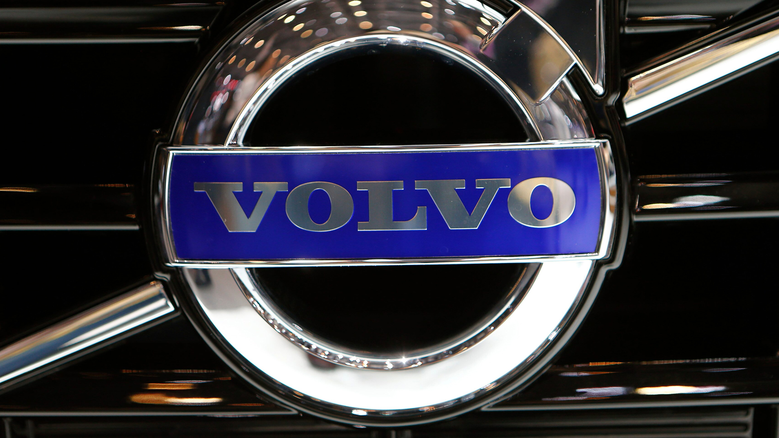 شركة "فولفو" للسيارات تلغي 3 آلاف وظيفة خصوصاً في السويد