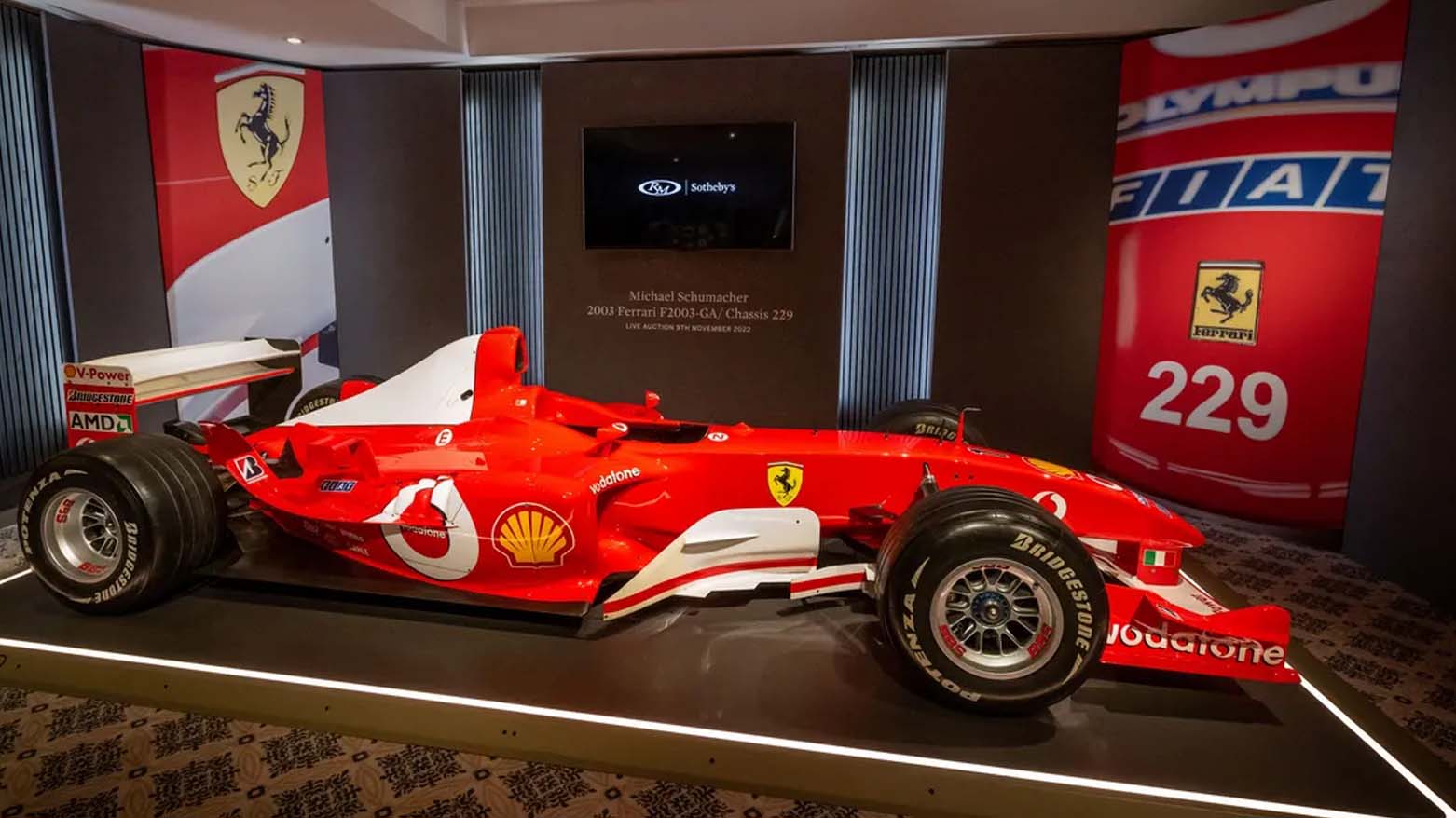 ئۆتۆمبیلەکەی مایکڵ شوماخەر بە نرخێکی خەیاڵی فرۆشرا