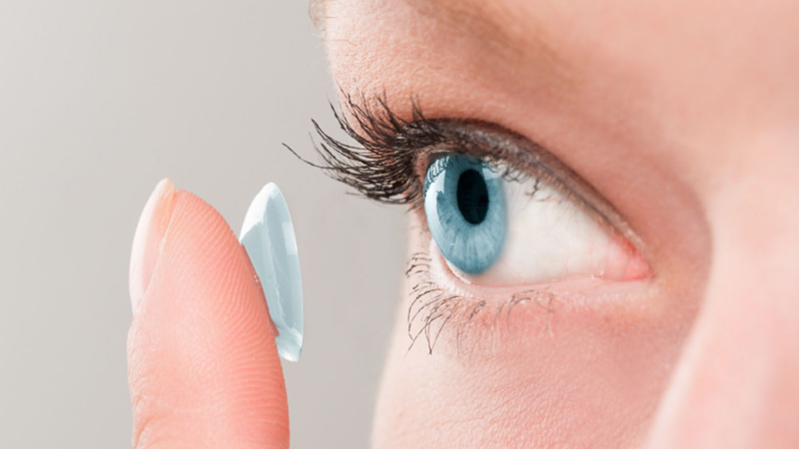 عدسات لاصقة تتيح الرؤية في الظلام وبأعين مغلقة