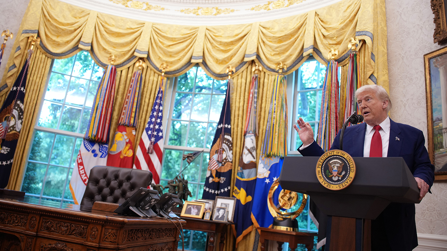 U.S. President Donald Trump speaks during a swearing in ceremony for interim U.S. Attorney for Washington, D.C. Jeanine Pirro in the Oval Office of the White House on May 28, 2025. (Photo: AFP)