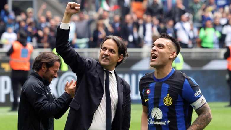 لاوتارۆ مارتینێز هێرشبەری ئینتەر میلان لەگەڵ سیمۆنی ئینزاگی راهێنەری ئینتەر