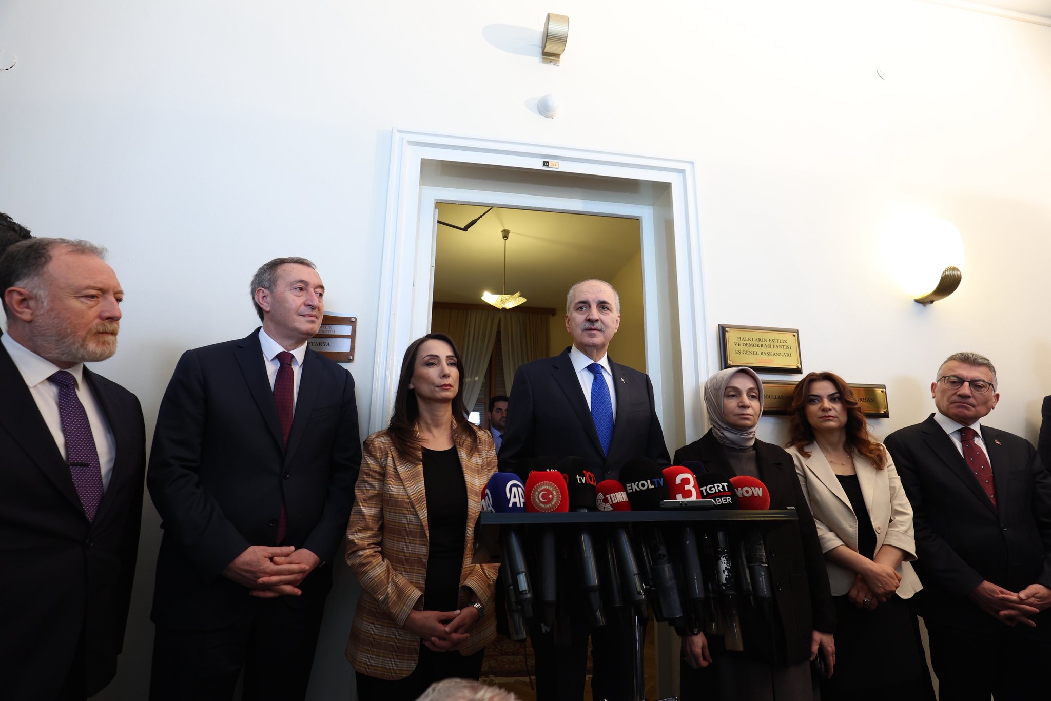 TBMM Başkanı Kurtulmuş’tan DEM Parti'ye ziyaret