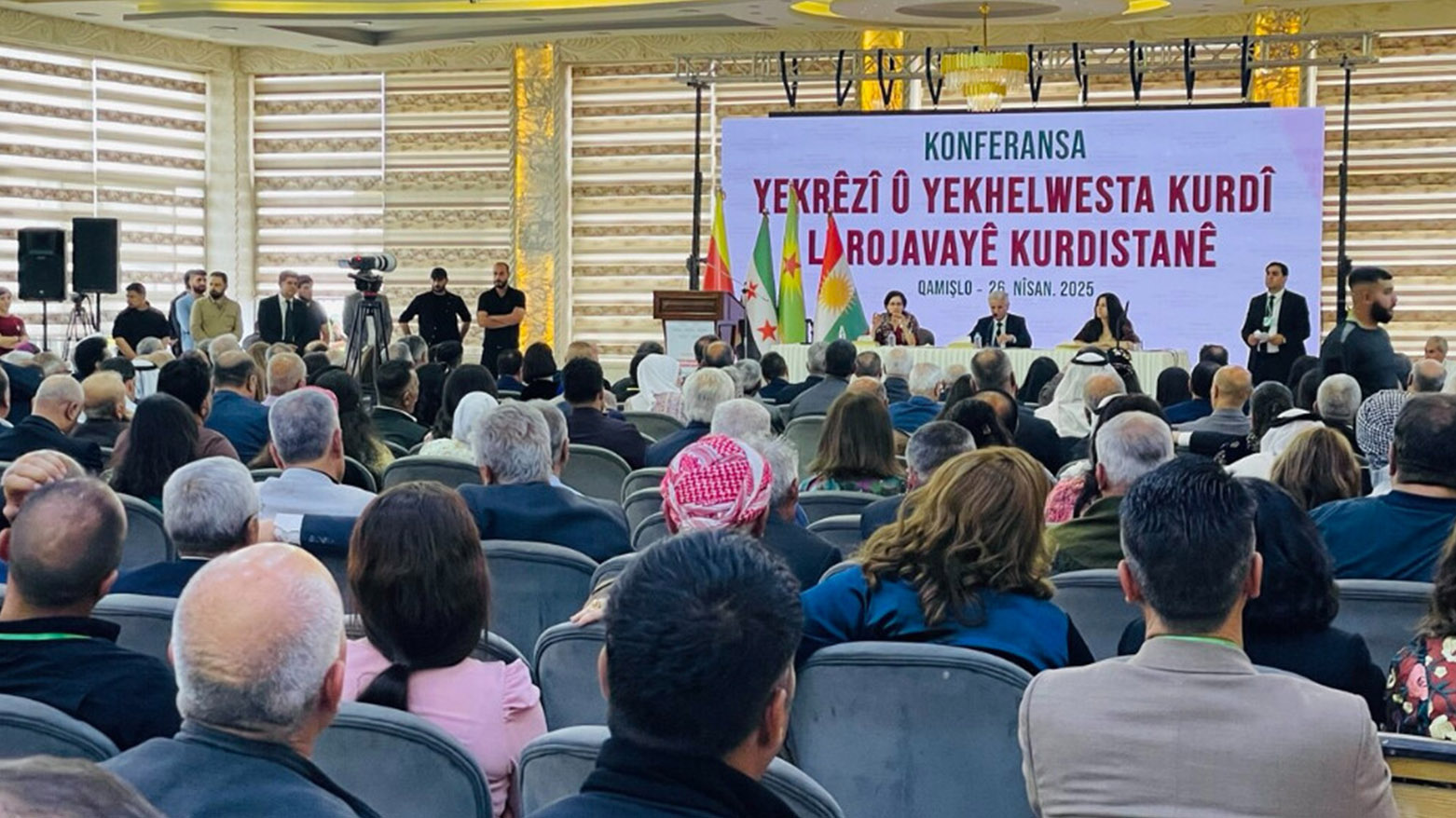 Mîdas Ezîzî: Şanda Kurdî ya ji bo Şamê di demek nêzîk de tê ragihandin
