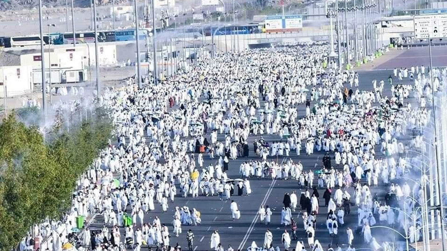 أكثر من مليون مسلم يبدأون مناسك الحج تحت شمس حارقة في مكة المكرمة