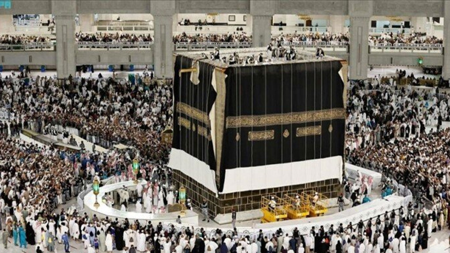 بۆچی بەرگی کەعبە بەرزدەکرێتەوە، تێچووی گۆڕینی چەندە؟