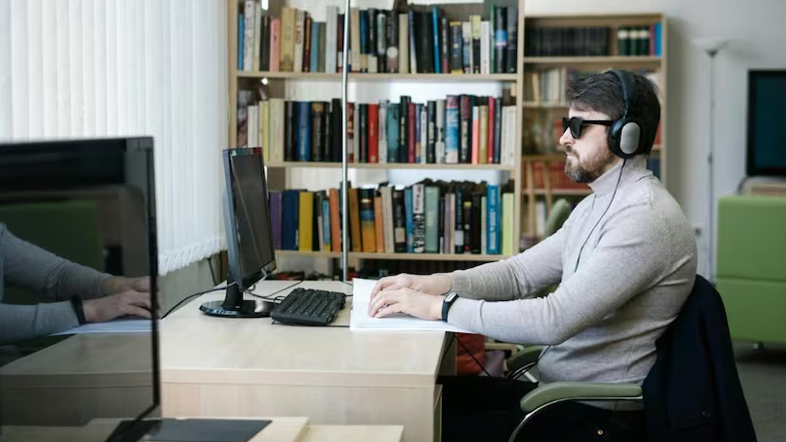 الذكاء الاصطناعي يسهّل حياة ذوي الإعاقات البصرية في إحدى جامعات باريس