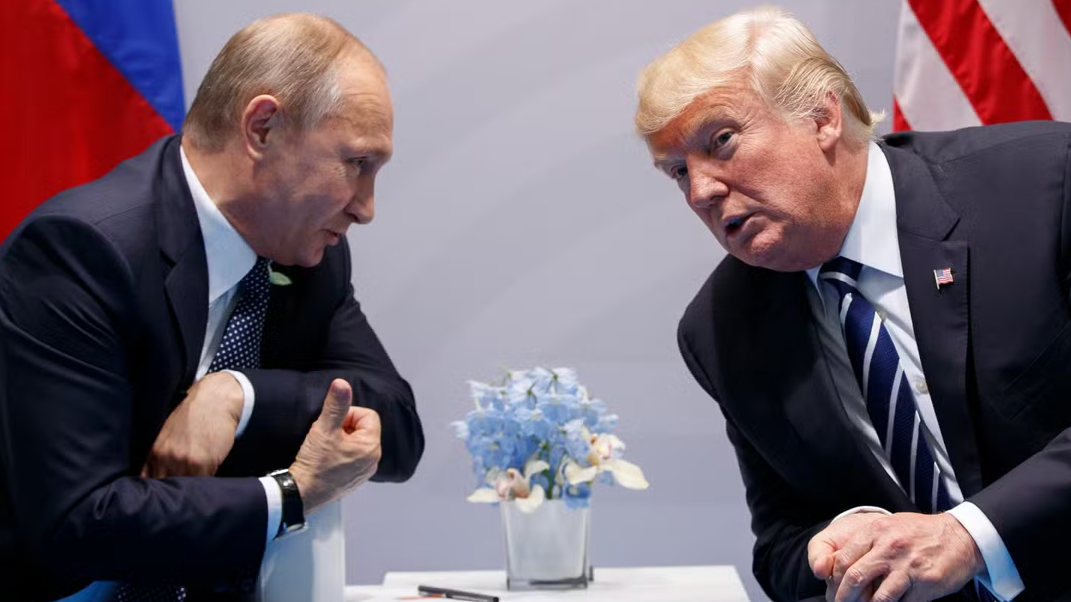Trump ve Putin telefonda görüştü