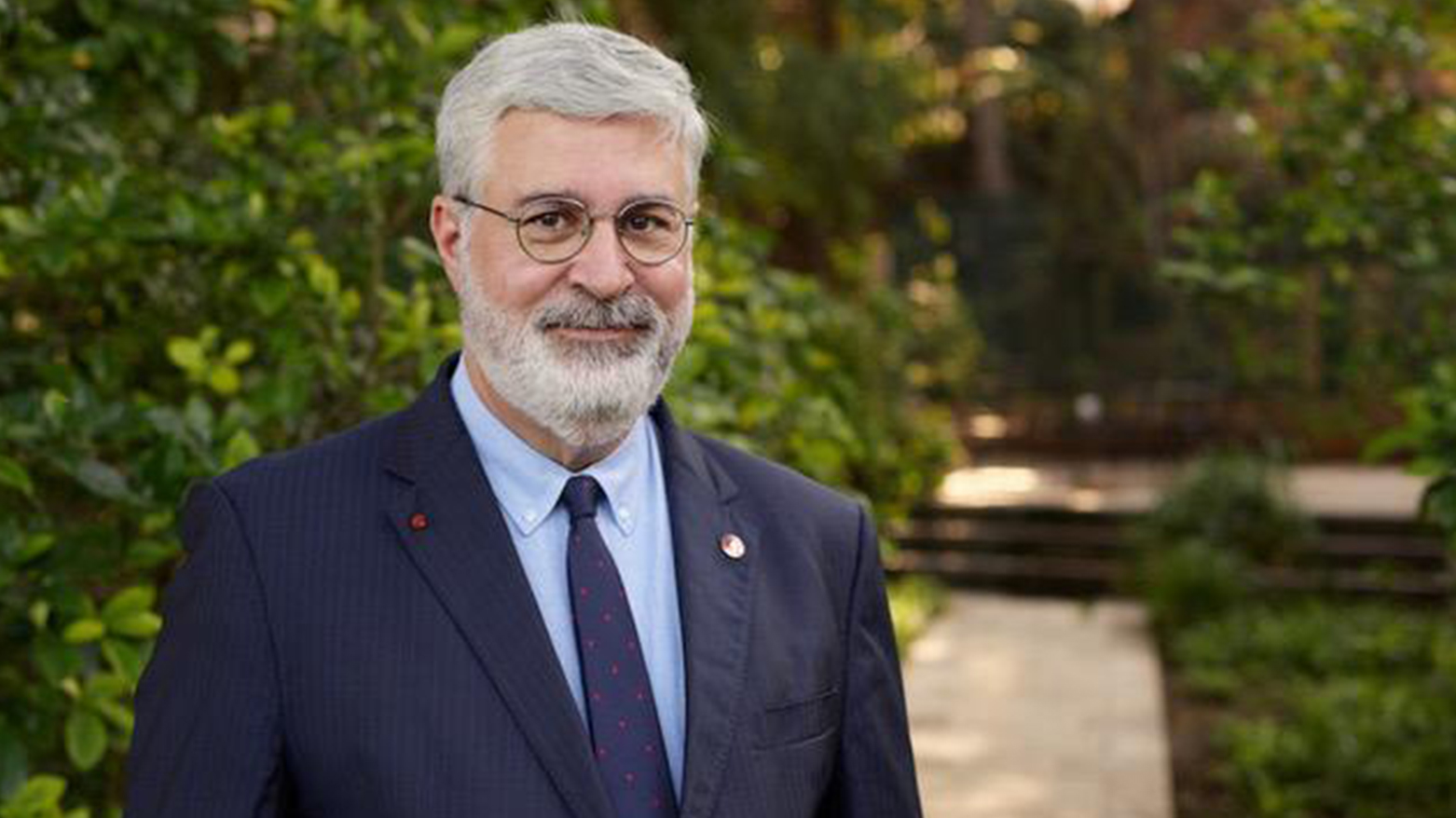 رئيس الجامعة الأمريكية في بيروت لبنان وقبرص الدكتور فضلو خوري