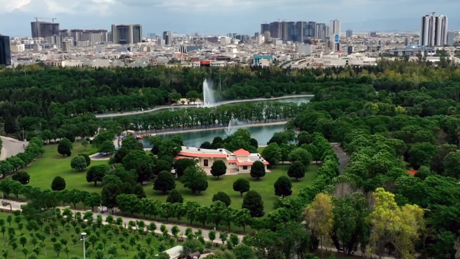 An aerial view of Sami Abdulrahman Park in Erbil city. (Photo: Kurdistan24)