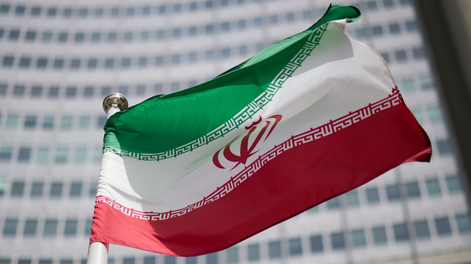 إيران تندد بـ"النزعة العنصرية" لقرار منع السفر الى الولايات المتحدة