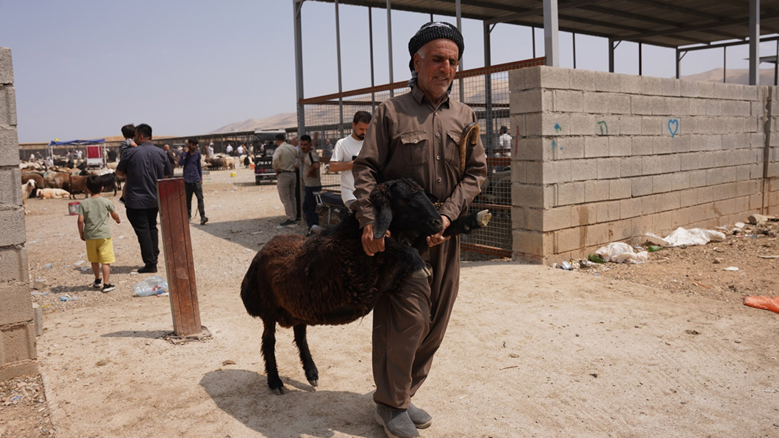 Erbil'de 123 kişi kurban kesmeye çalışırken yaralandı