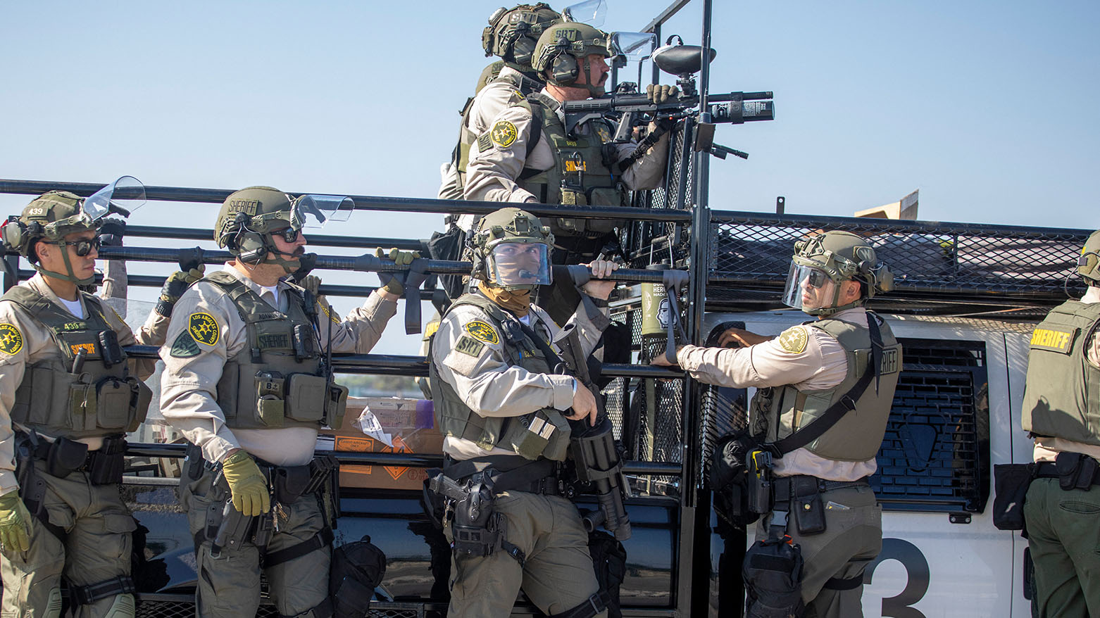 الحرس الوطني يصل الى لوس أنجلس بأمر من ترامب ردا على الاحتجاجات ضد اعتقال المهاجرين