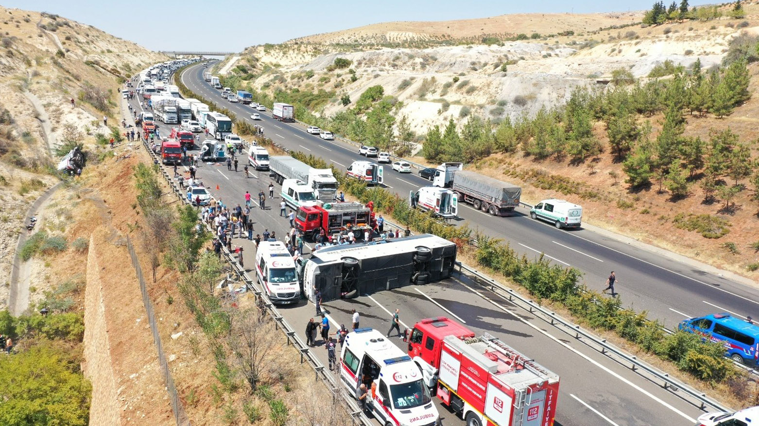 Yerlikaya: Bayram tatilinde trafik kazalarında 32 kişi yaşamını yitirdi